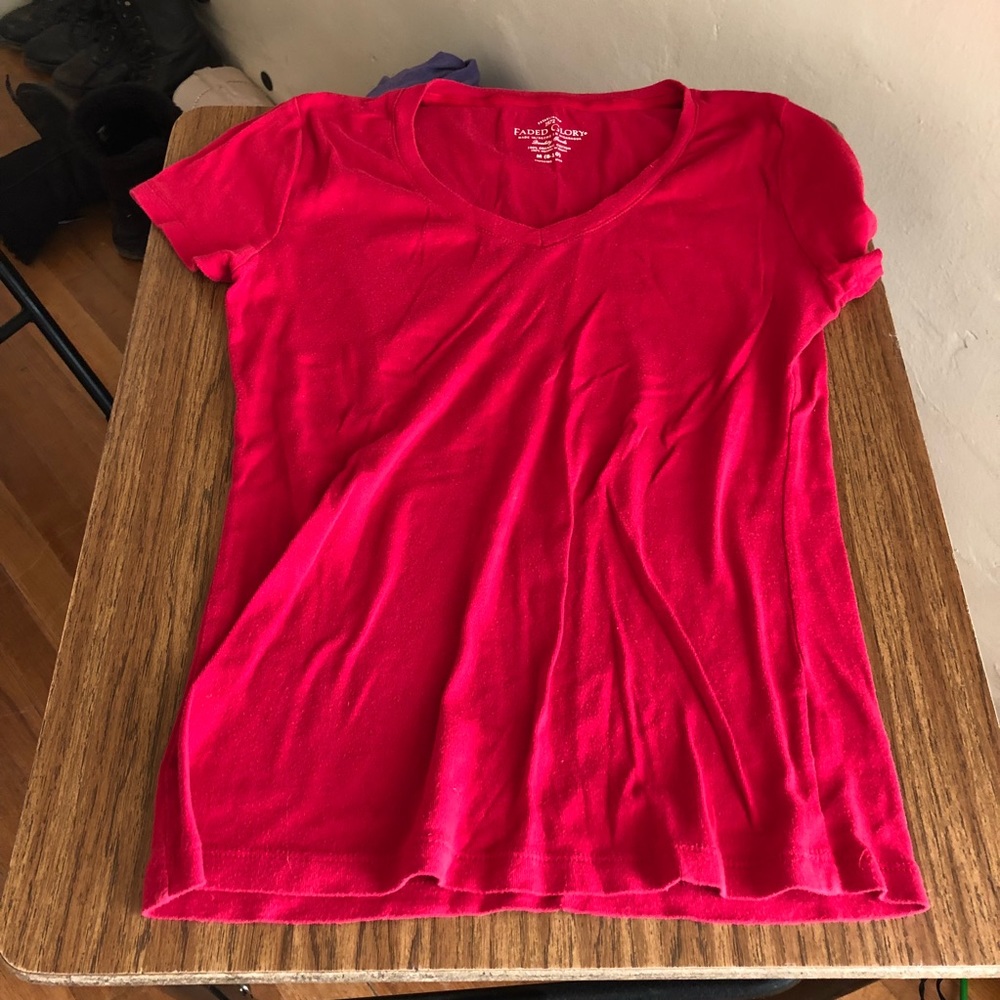 Workout shirts - Picture 3 of 3